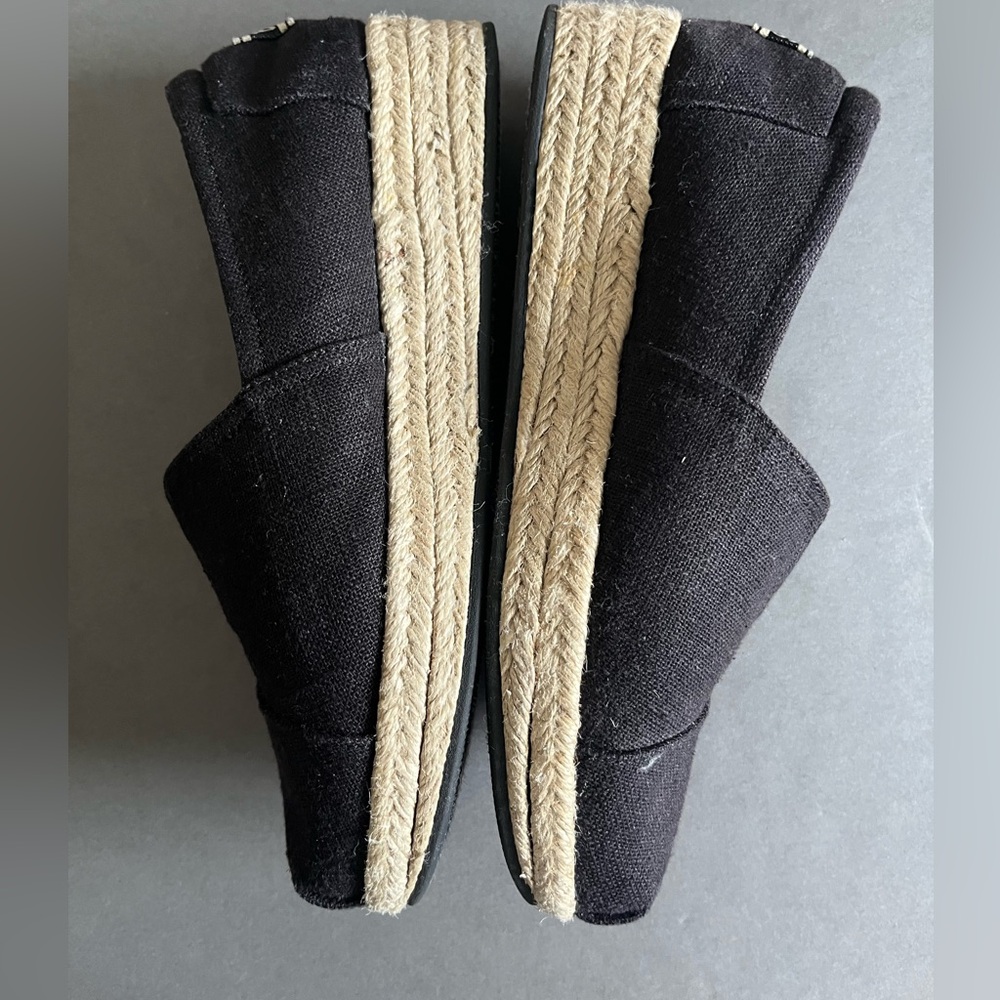 Bobs women’s Slip-On Casual Comfort Wedges by Sketchers - Picture 3 of 8